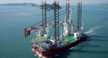 深海基建新利器 上海振華成功研發(fā)新型座底自升式打樁船